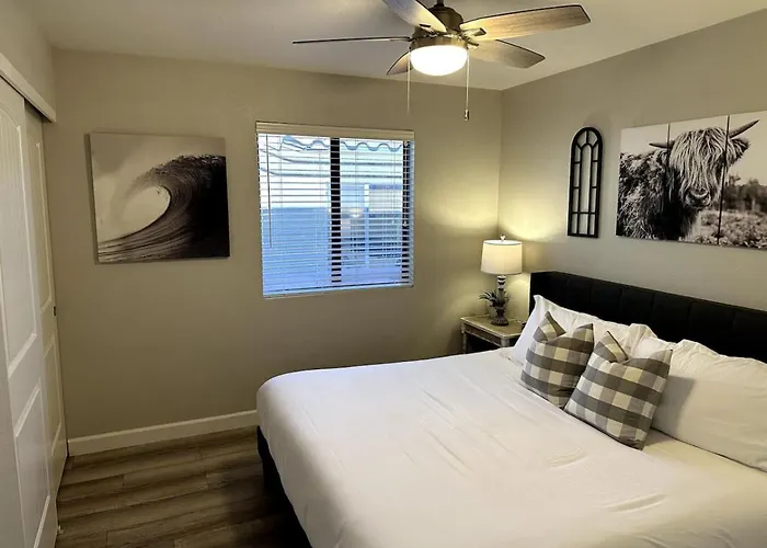 Lakeside Entertainment Oasis With Heated Pool And Lake Havasu City