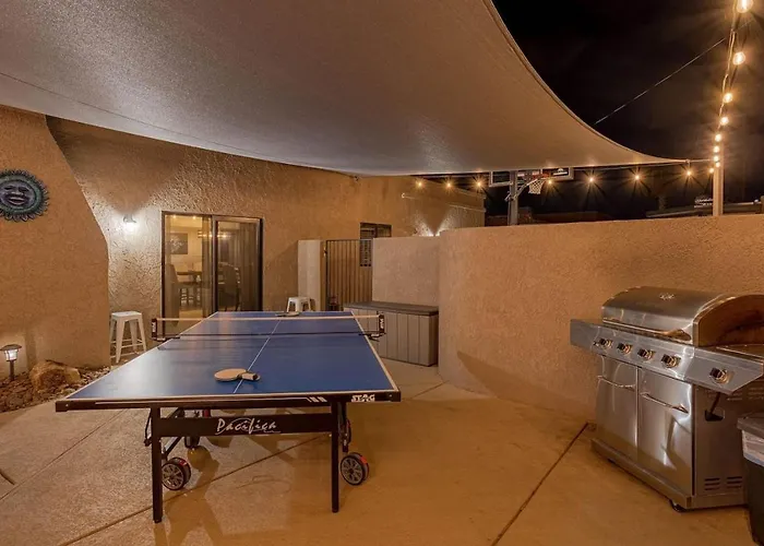 Lakeside Entertainment Oasis With Heated Pool And *