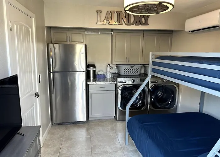 Ferienhaus Lakeside Entertainment Oasis With Heated Pool And *