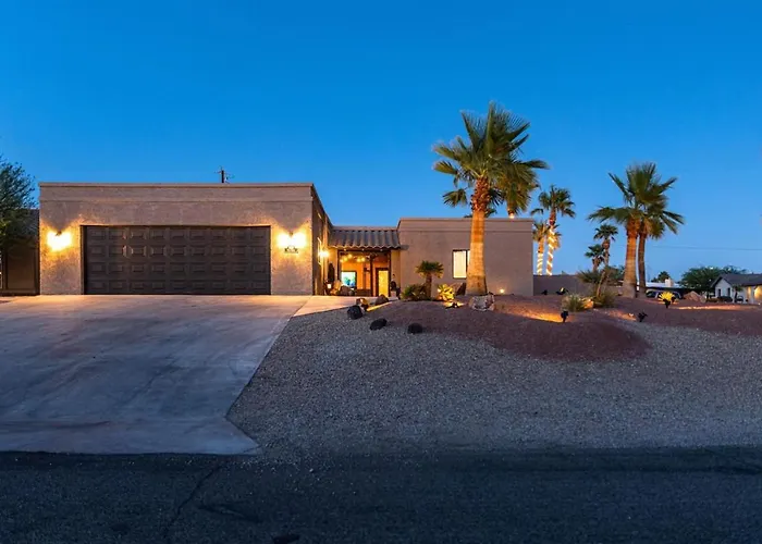 Lakeside Entertainment Oasis With Heated Pool And *