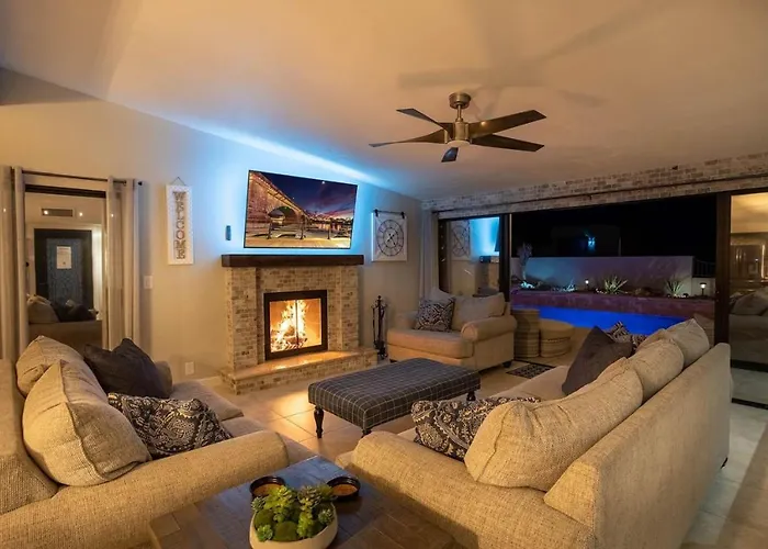 Ferienhaus Lakeside Entertainment Oasis With Heated Pool And