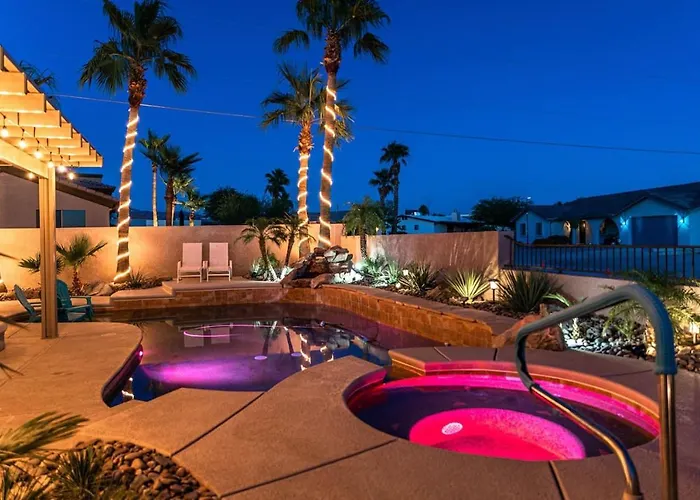 Lakeside Entertainment Oasis With Heated Pool And *
