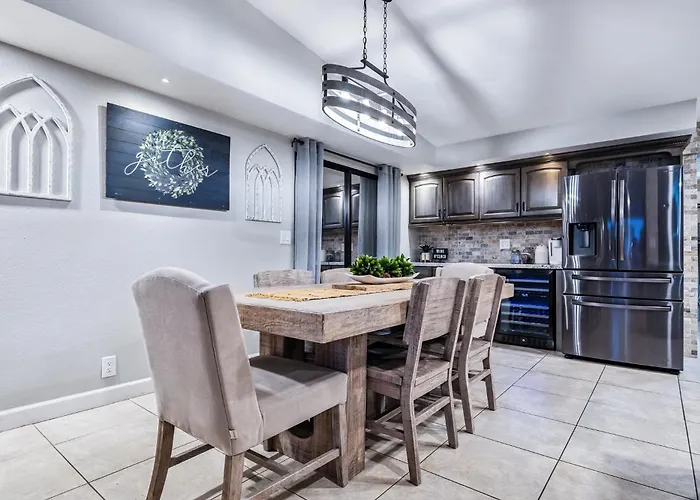Ferienhaus Lakeside Entertainment Oasis With Heated Pool And *