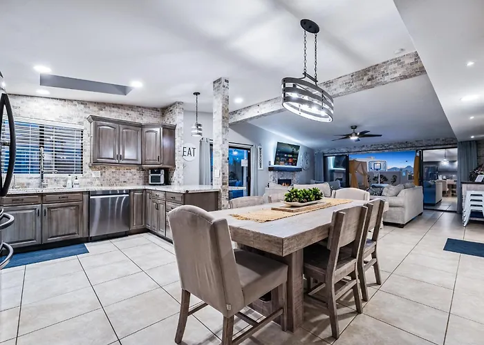 Ferienhaus Lakeside Entertainment Oasis With Heated Pool And *